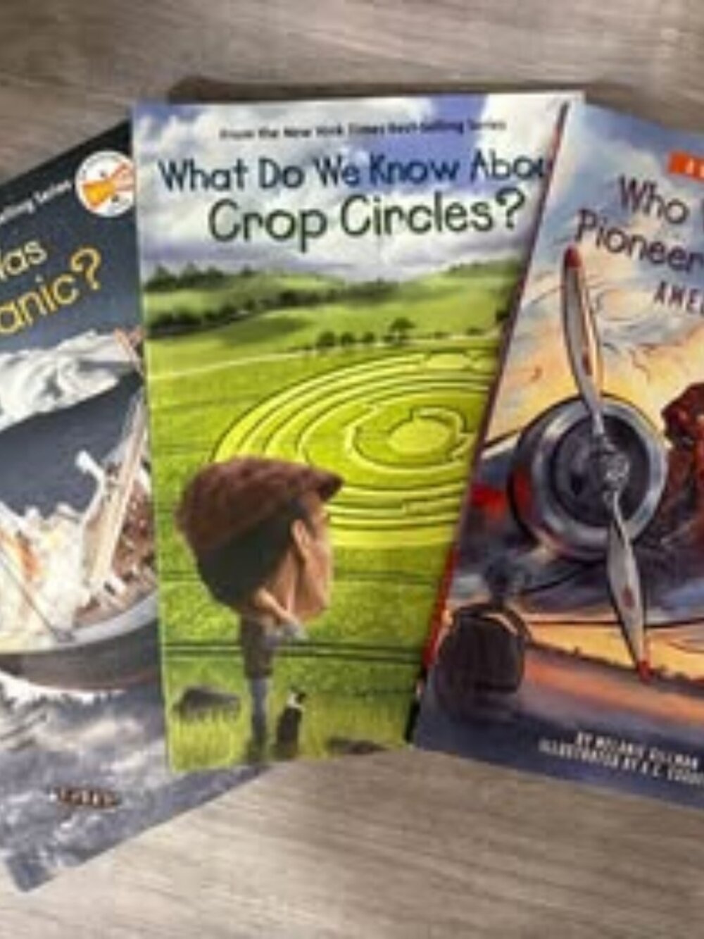 Who HQ Book Bundle